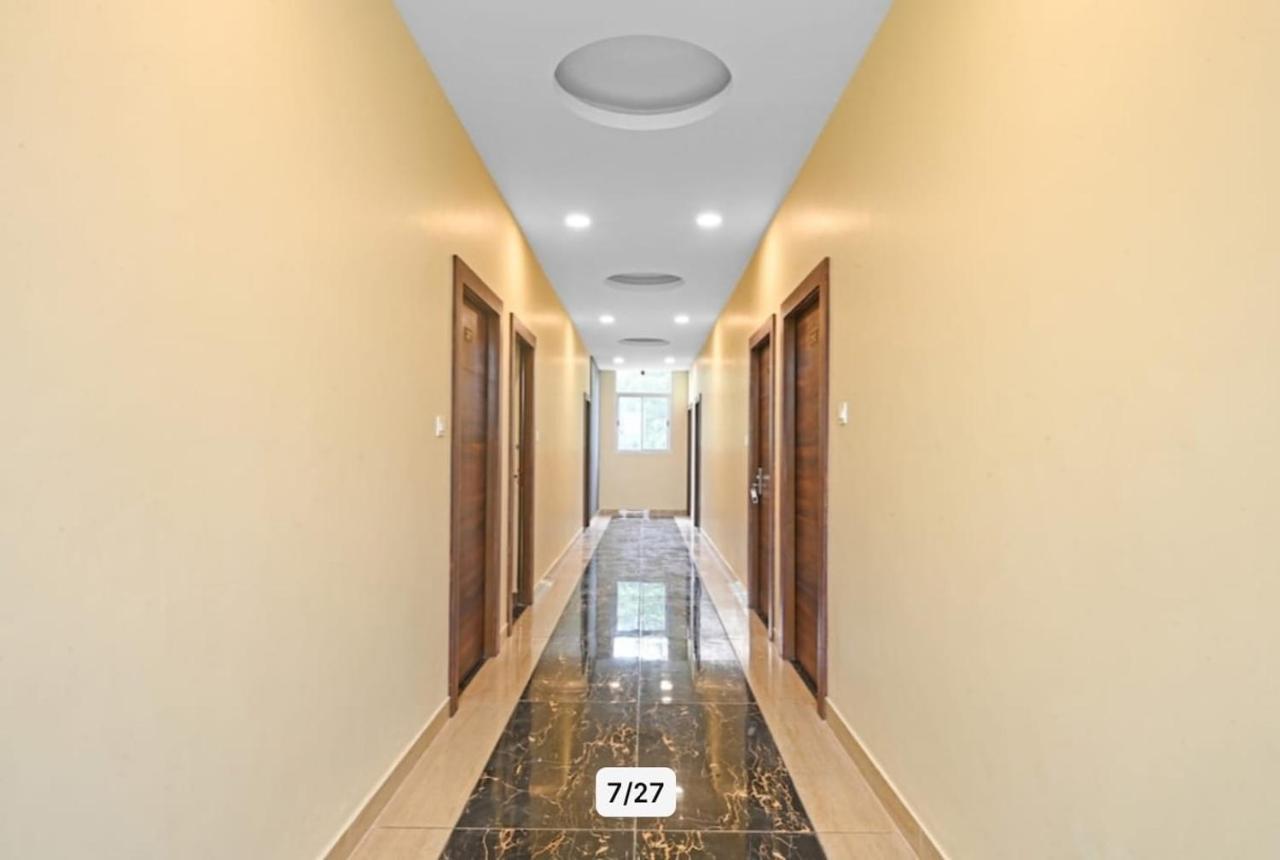 Hotel Manorama Inn ラクナウ エクステリア 写真